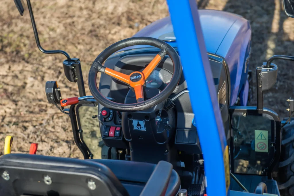 Ciągnik DONG FENG DF 304G2 ROPS 25KM kompaktowy traktor rolniczy bez kabiny