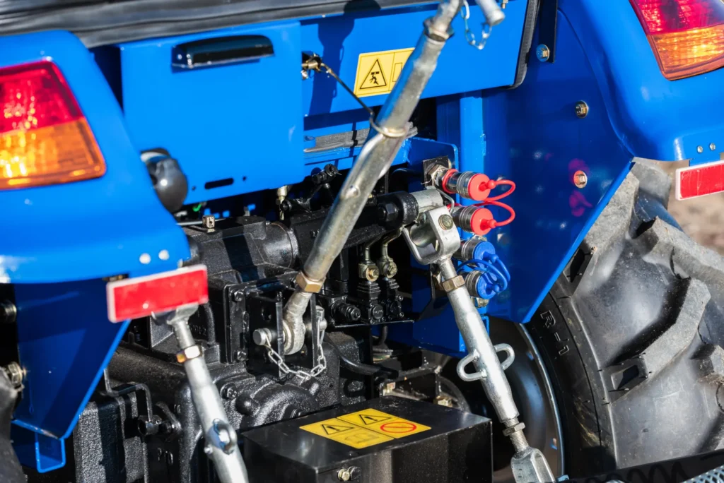 Ciągnik DF 304G2 z kabiną 30KM Stage V profesjonalny traktor rolniczy kompaktowy