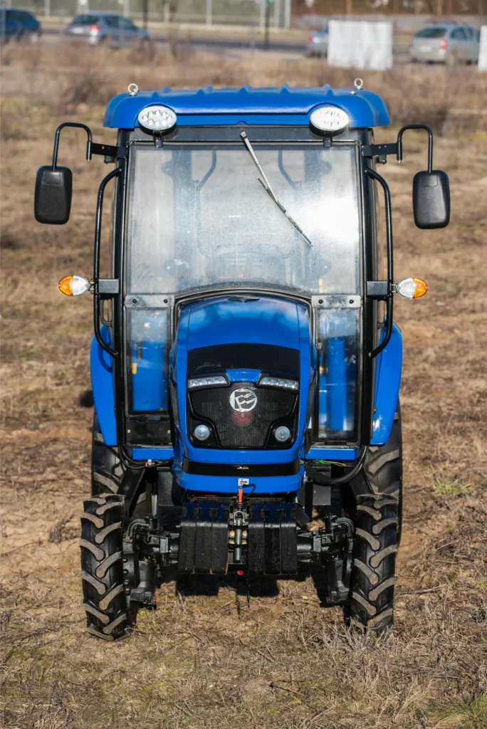 Ciągnik DF 304G2 z kabiną 30KM Stage V profesjonalny traktor rolniczy kompaktowy