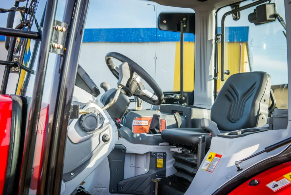 Ciągnik HANWO HWB504C 50KM profesjonalny traktor rolniczy z komfortową kabiną
