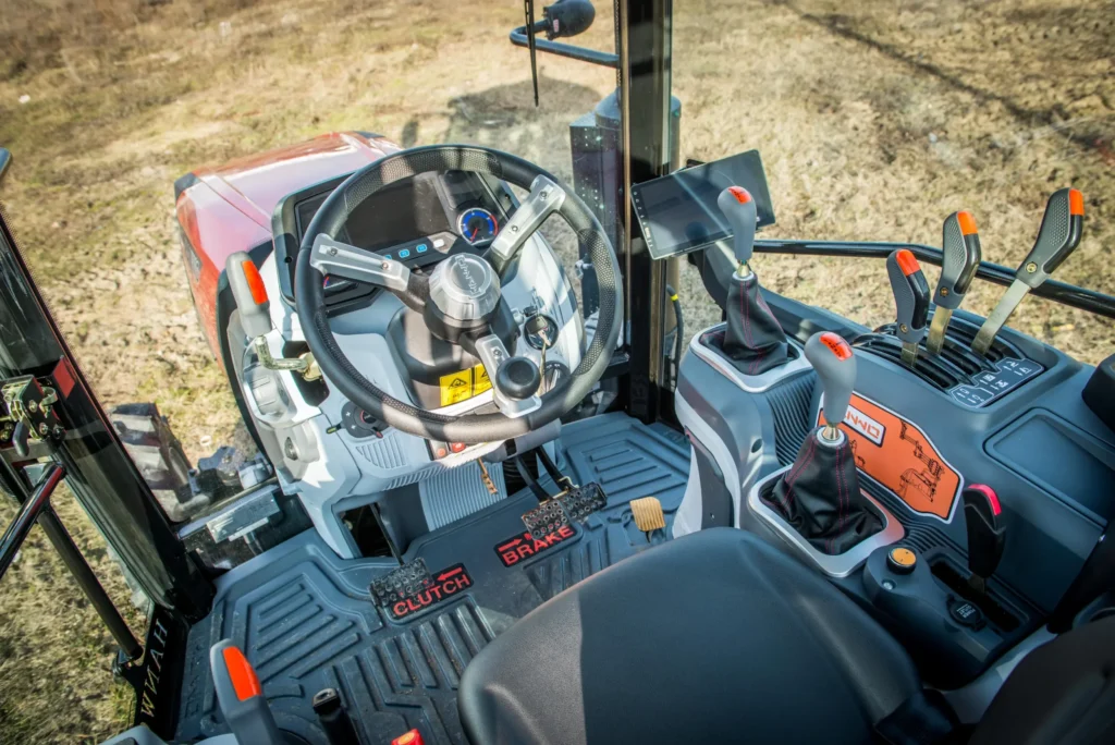 Ciągnik HANWO HWB604C 65KM profesjonalny traktor rolniczy z komfortową kabiną