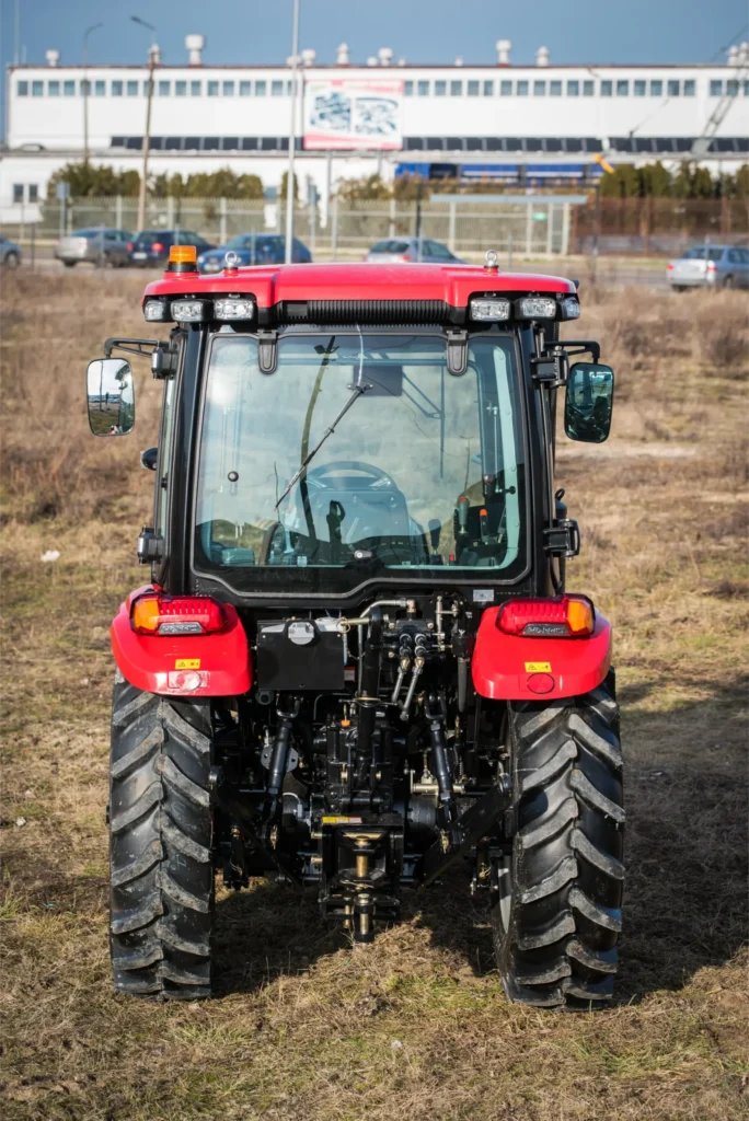 Ciągnik HANWO HWB704C 75KM Stage V profesjonalny traktor rolniczy z podnośnikiem 2500kg