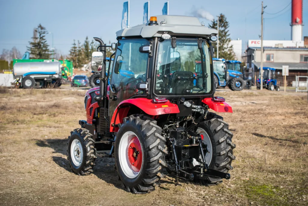 Ciągnik HANWO HWE254R 26KM traktor rolniczy z kabiną