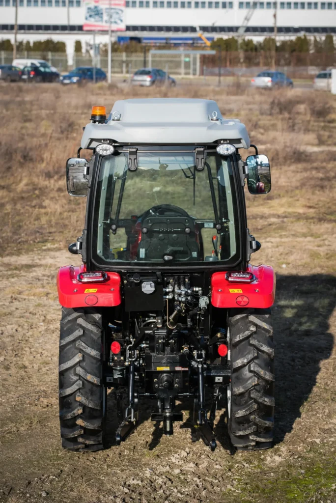 Ciągnik HANWO HWE254R 26KM traktor rolniczy z kabiną