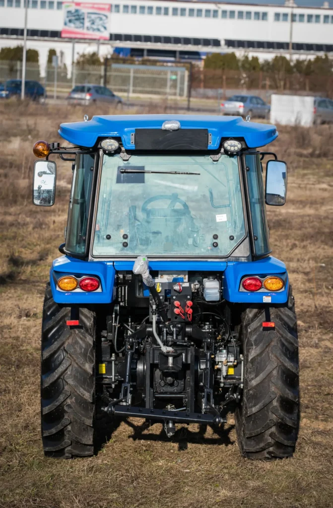 Ciągnik SOLIS S60 58KM SHUTTLE XL profesjonalny traktor rolniczy Stage V